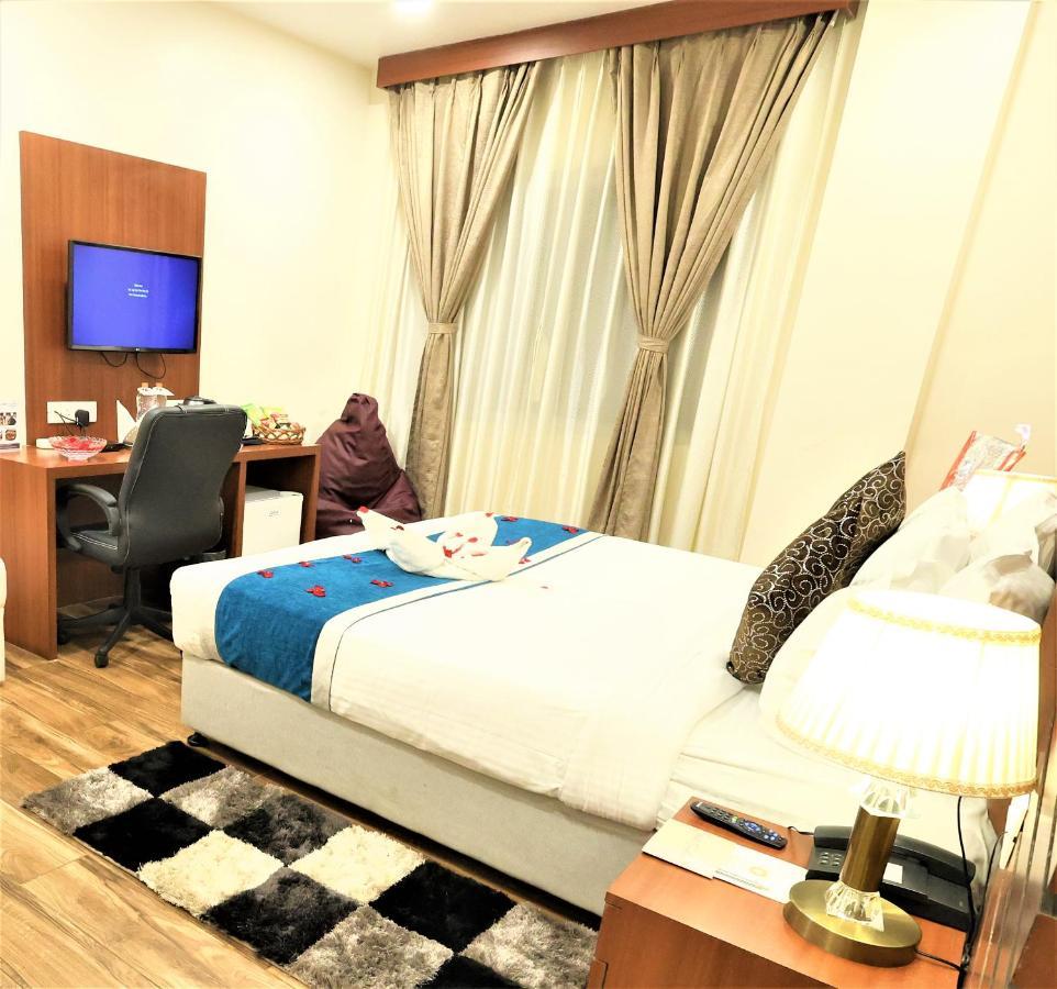 Hotel Sidh Vedantha Патна Экстерьер фото