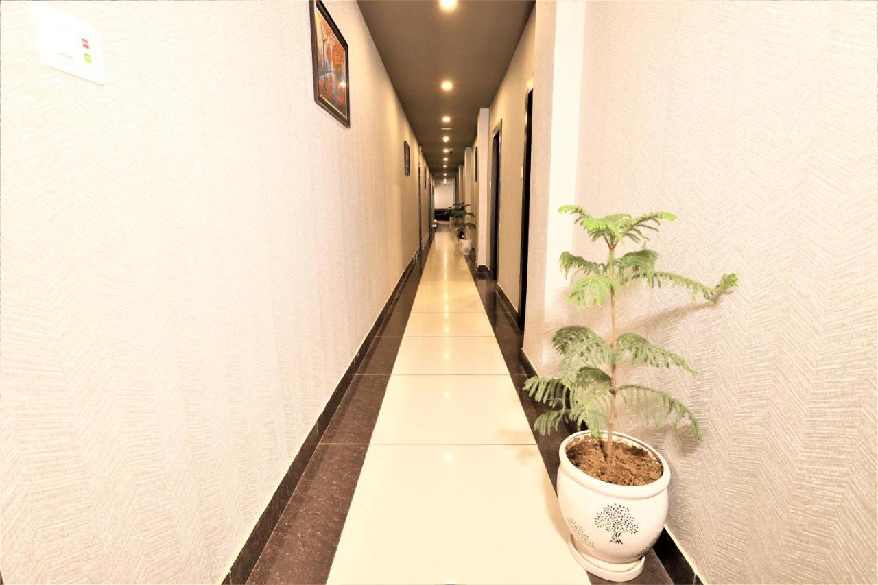 Hotel Sidh Vedantha Патна Экстерьер фото